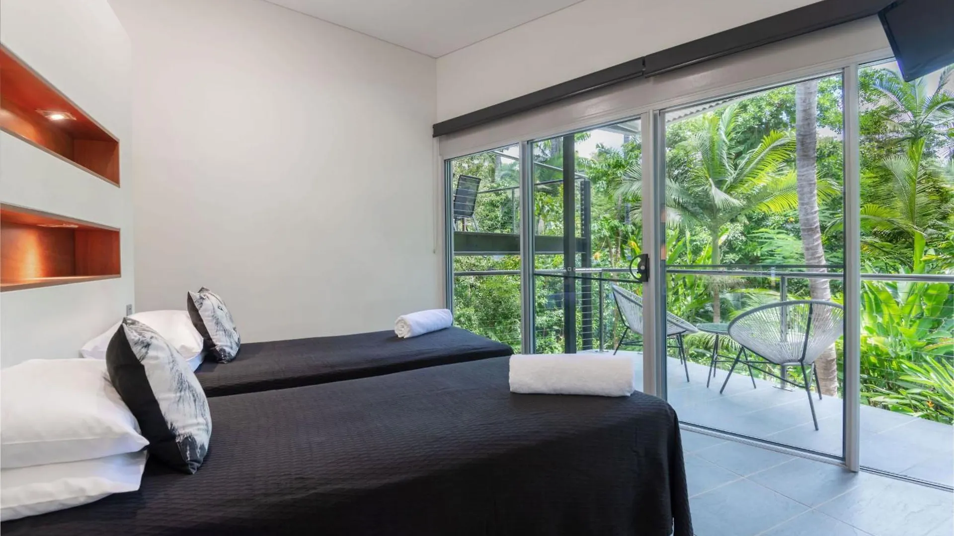Diamond By The Sea Villa Newell Beach